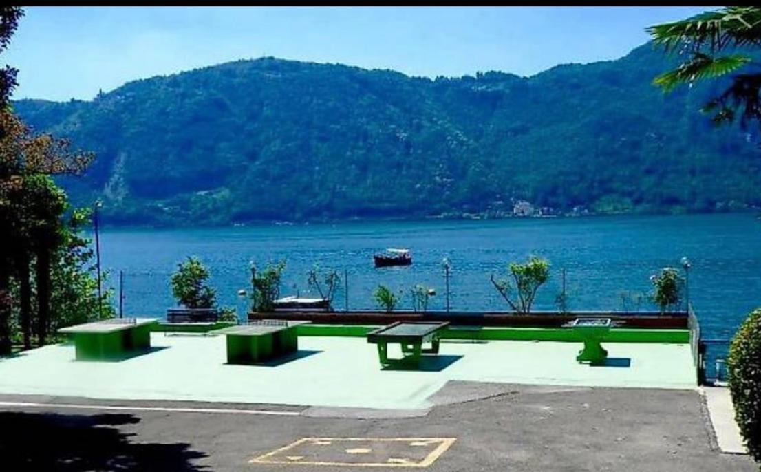 Bellavista Apartment Bissone Bagian luar foto