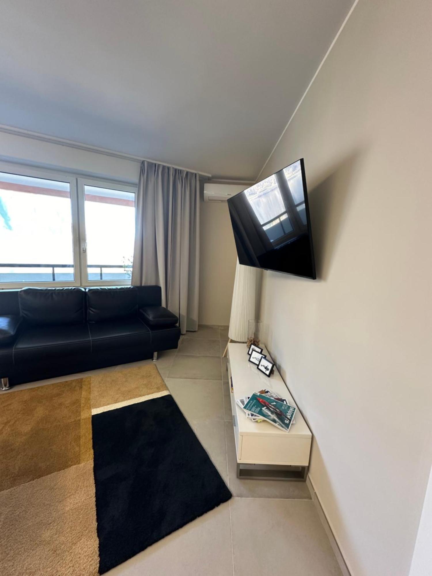 Bellavista Apartment Bissone Bagian luar foto